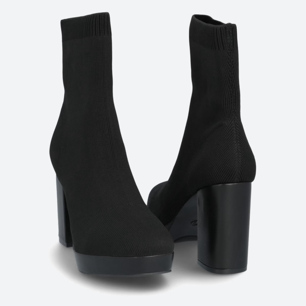NWT MIA Kaya Bootie